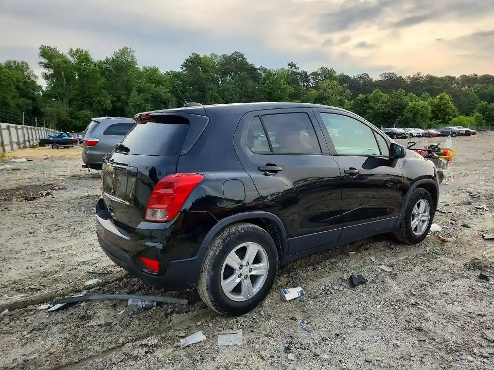 KL7CJKSB2LB333598 2020 CHEVROLET TRAX-2