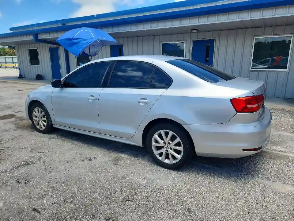 3VWD17AJ7FM250563 2015 VOLKSWAGEN JETTA-1