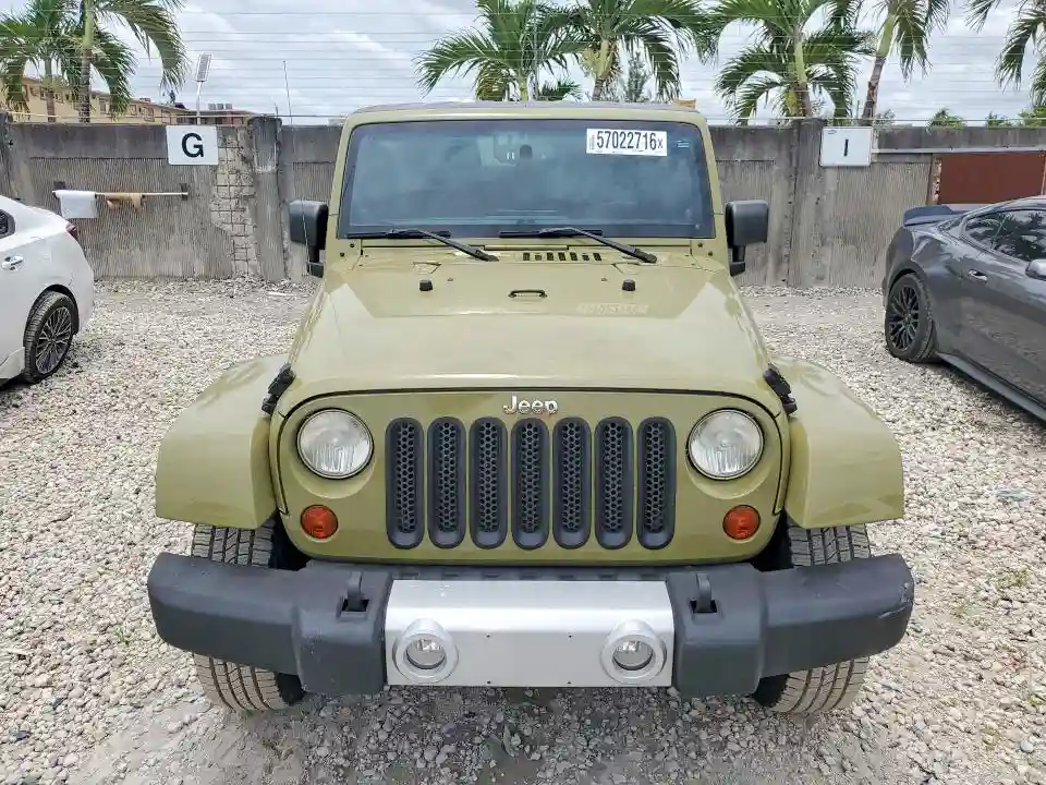 1C4BJWEG4DL532628 2013 JEEP WRANGLER-4