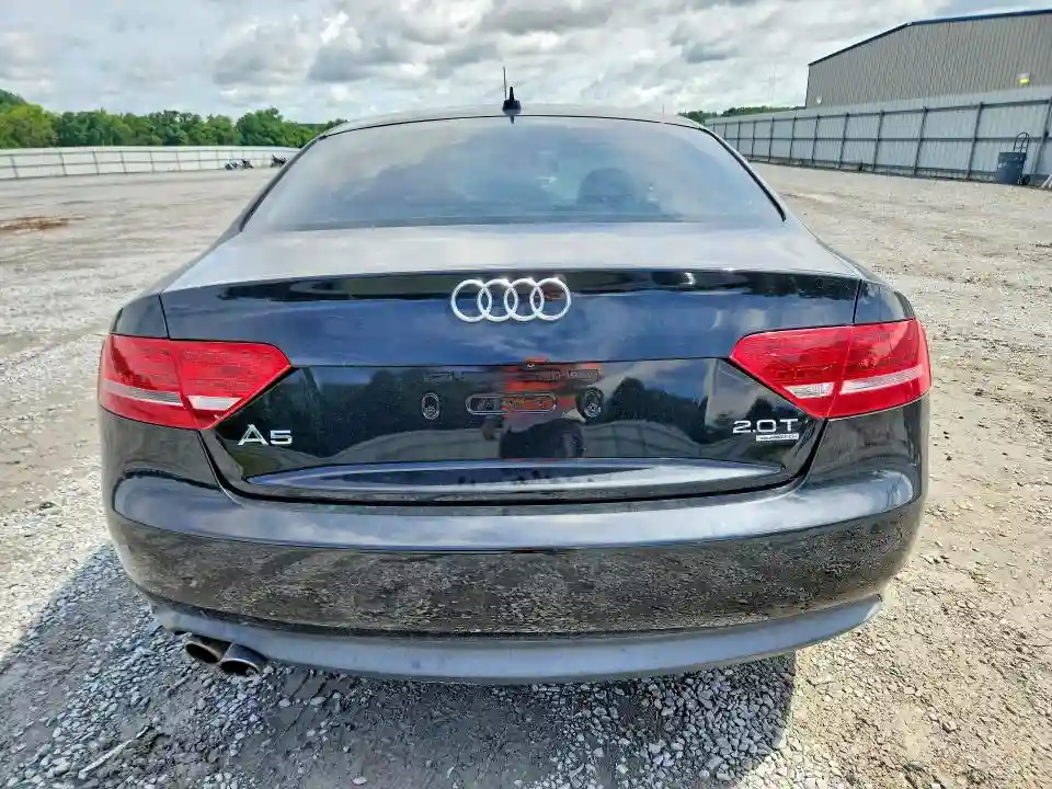 WAULFAFR9BA028610 2011 AUDI A5-5