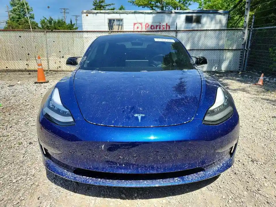 5YJ3E1EB1KF359523 2019 TESLA MODEL 3-4