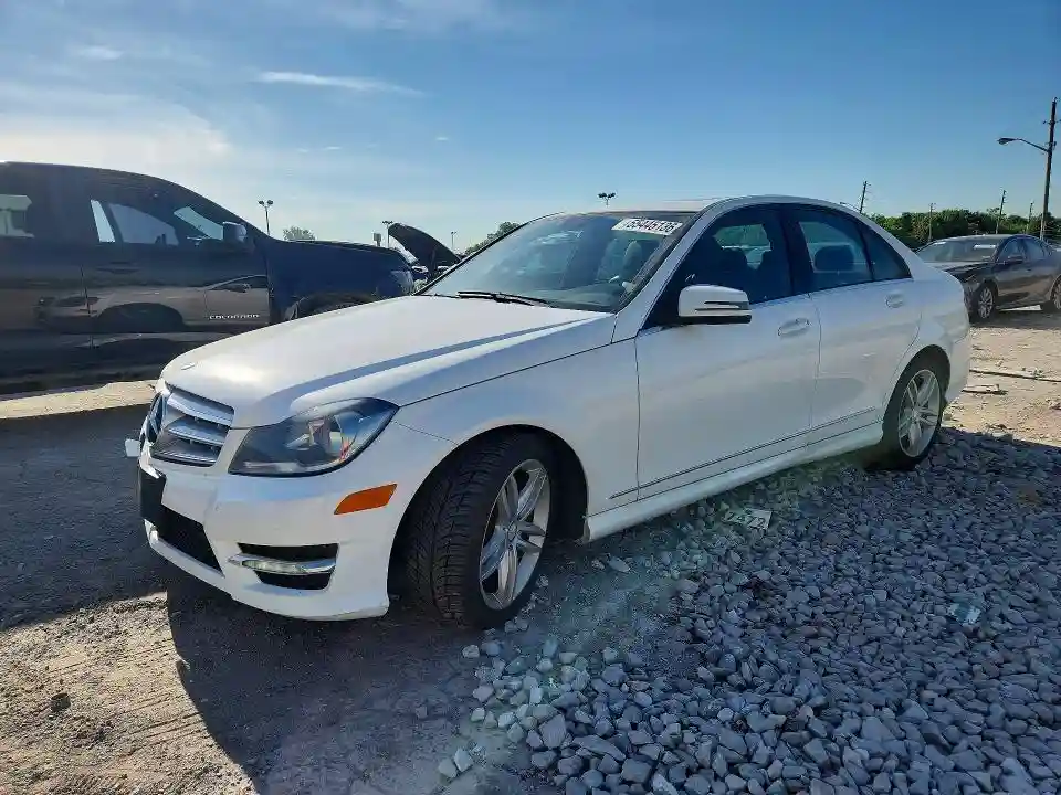 WDDGF8AB6DG118858 2013 MERCEDES-BENZ C-CLASS-0