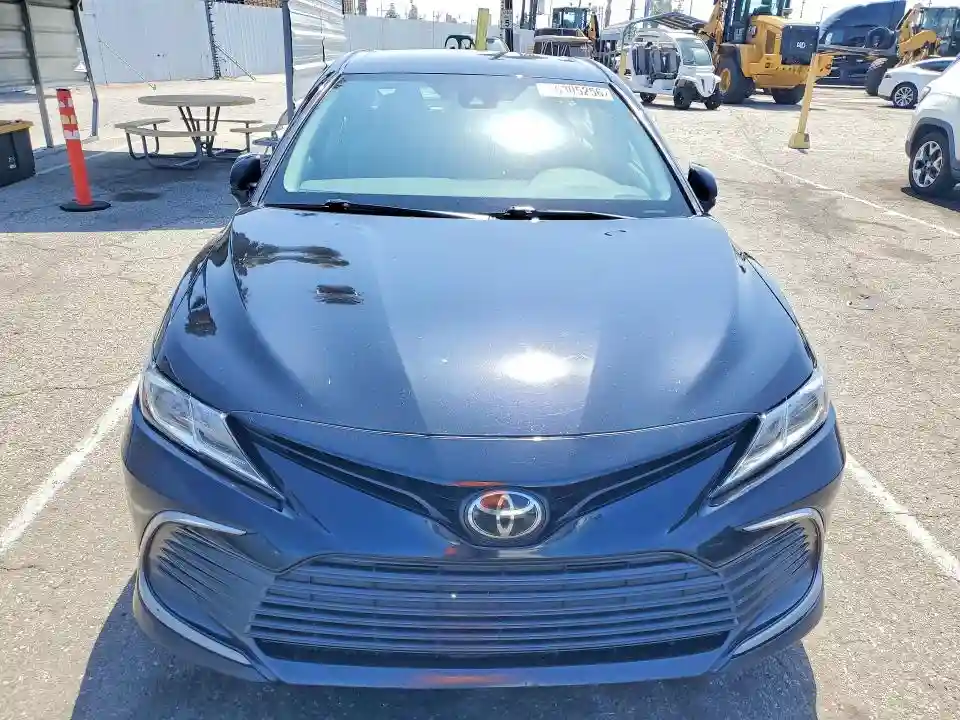 4T1C11AK5PU122822 2023 TOYOTA CAMRY-4