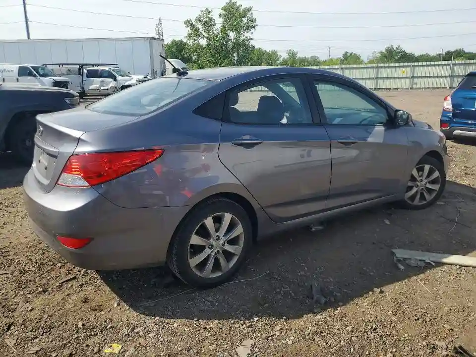 KMHCU4AE6DU577807 2013 HYUNDAI ACCENT-2