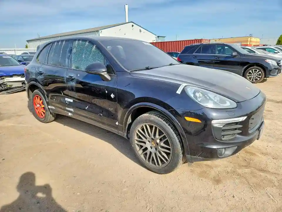WP1AA2A29HKA90163 2017 PORSCHE CAYENNE-3