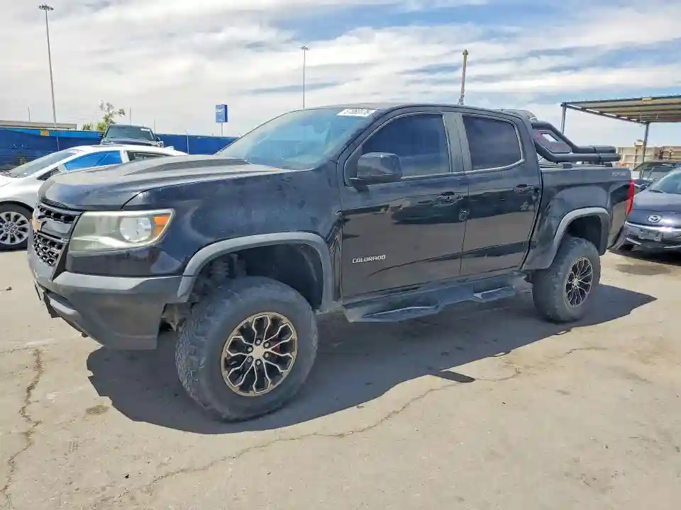 1GCGTEEN2J1211915 2018 CHEVROLET COLORADO-0