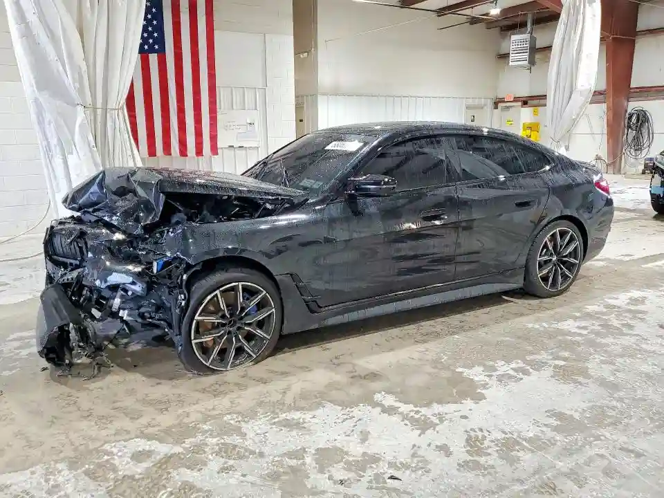 WBA53FB08TFV96325 2026 BMW M4-0
