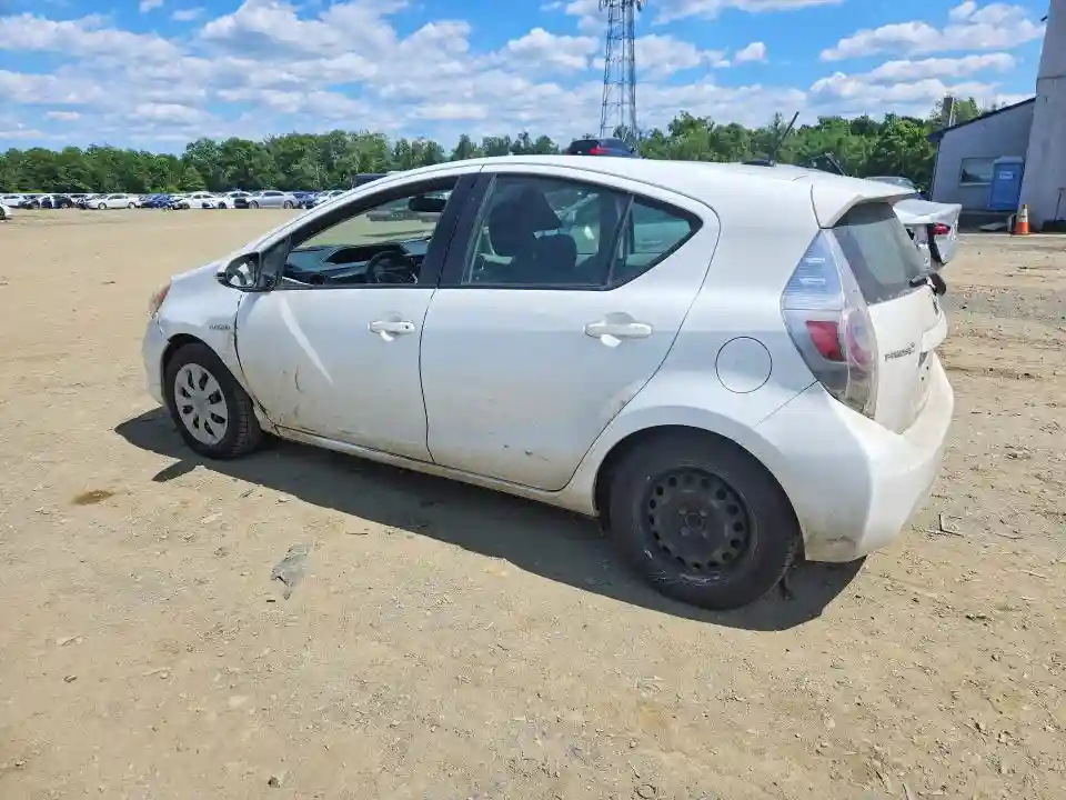 JTDKDTB31D1550572 2013 TOYOTA PRIUS-1
