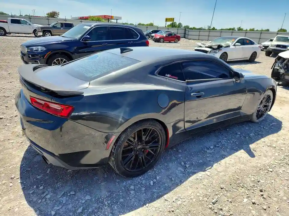 1G1FF1R73J0146157 2018 CHEVROLET CAMARO-2