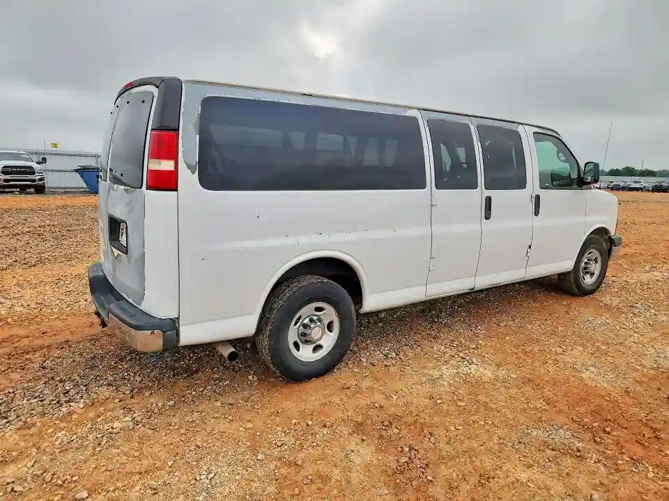1GAZG1FG0B1152640 2011 CHEVROLET EXPRESS-2