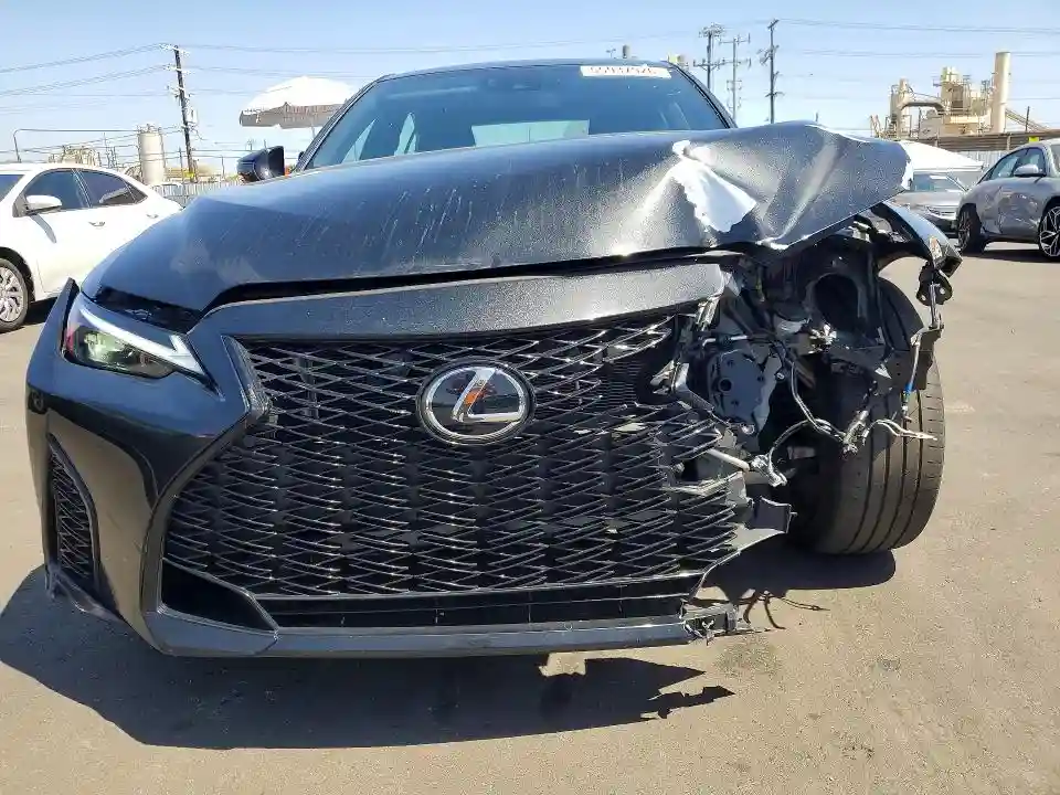 JTHGZ1B26S5084984 2025 LEXUS IS-4