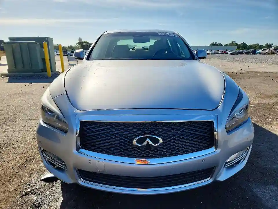 JN1BY1AR3FM561253 2015 INFINITI Q70-4