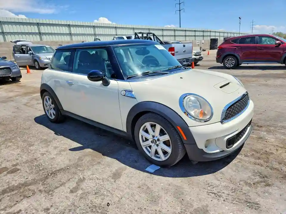 WMWSV3C52BTY23076 2011 MINI COOPER-3