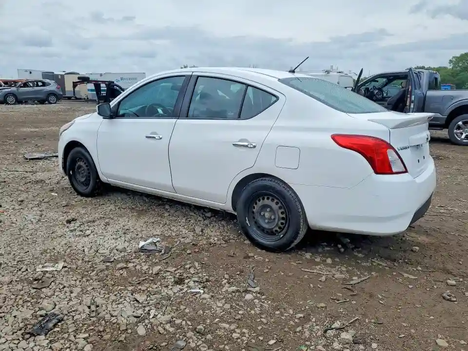 3N1CN7AP3KL861149 2019 NISSAN VERSA-1