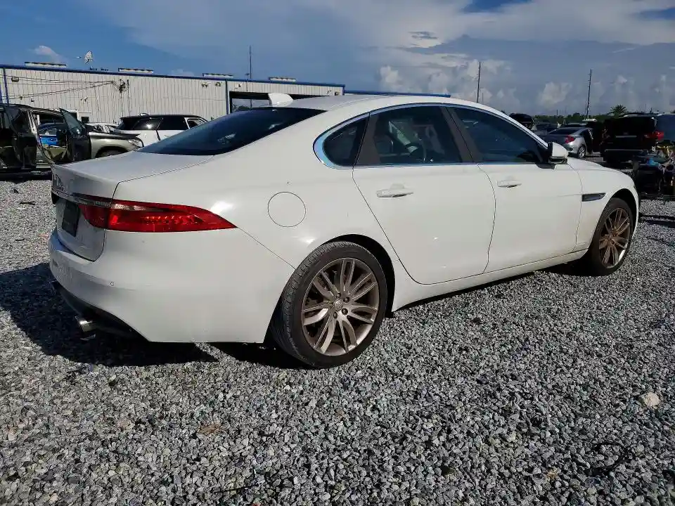 SAJBE4BV4GCY06332 2016 JAGUAR XF-2