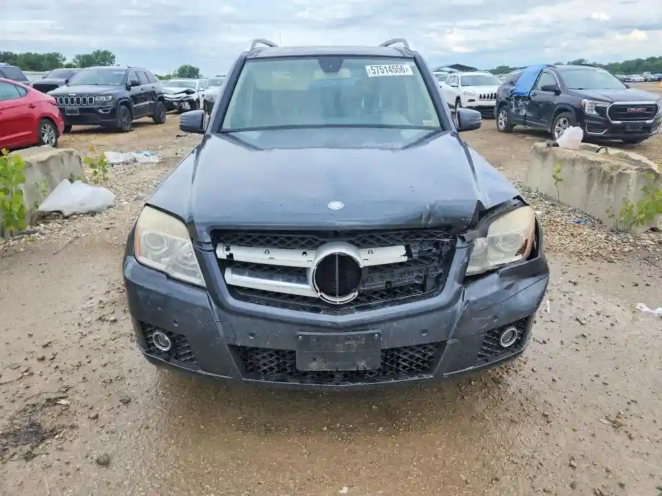 WDCGG8HBXBF557054 2011 MERCEDES-BENZ GLK-CLASS-4