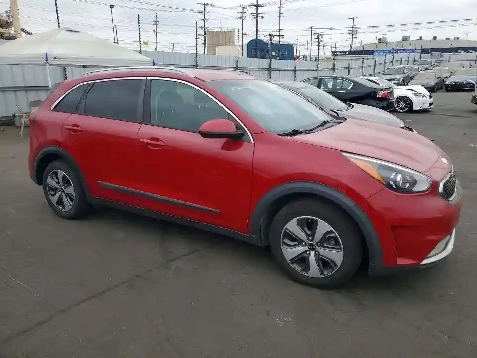 KNDCB3LC3H5057323 2017 KIA NIRO-3