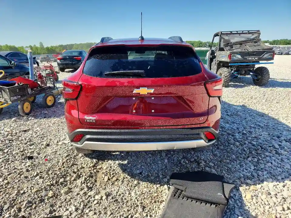 KL77LHEP8SC218129 2025 CHEVROLET TRAX-5