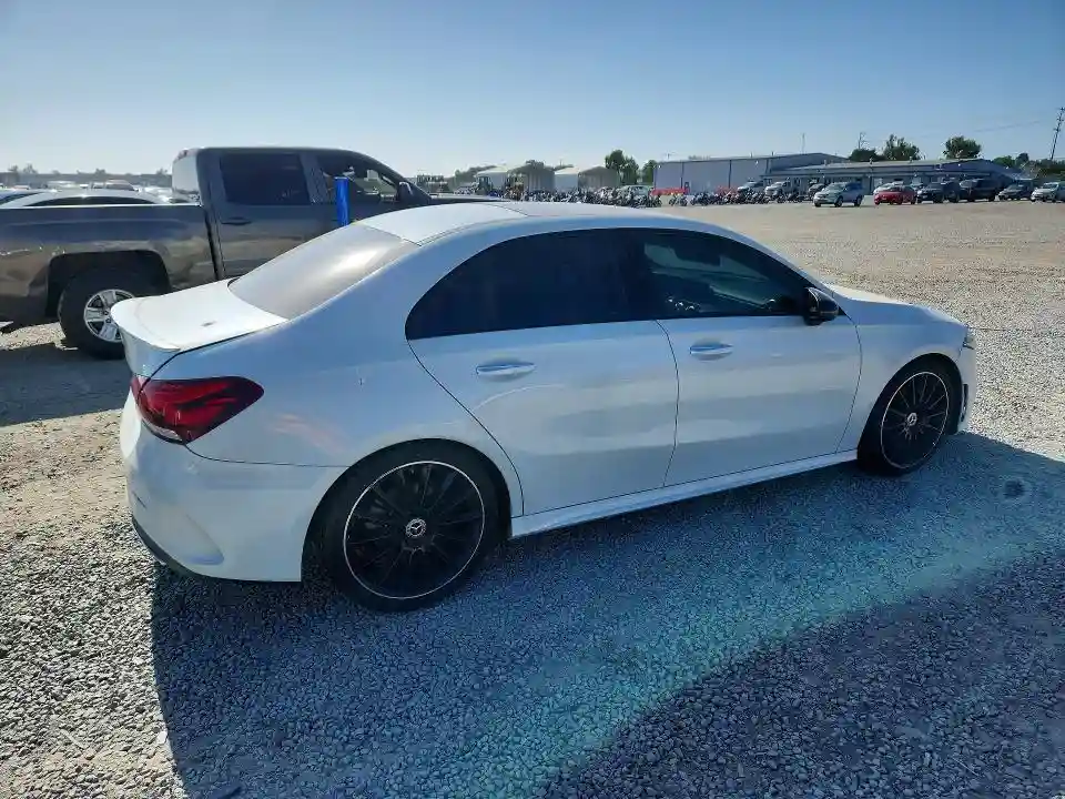 W1K3G4EB9LJ209087 2020 MERCEDES-BENZ A-CLASS-2