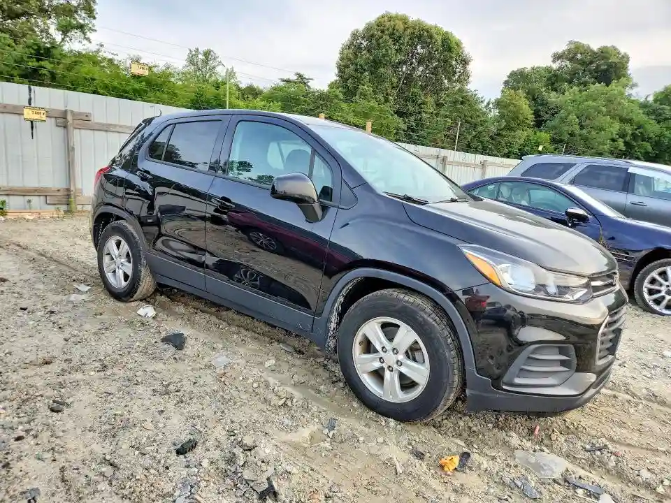 KL7CJKSB2LB333598 2020 CHEVROLET TRAX-3