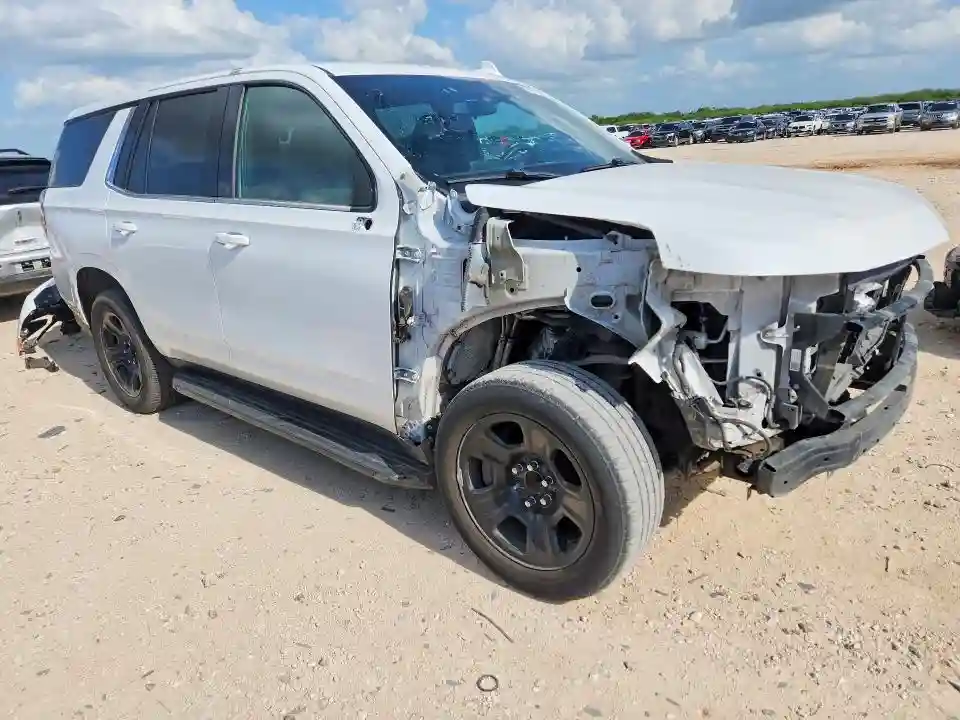 1GBSCLED8MR296260 2021 CHEVROLET TAHOE-3