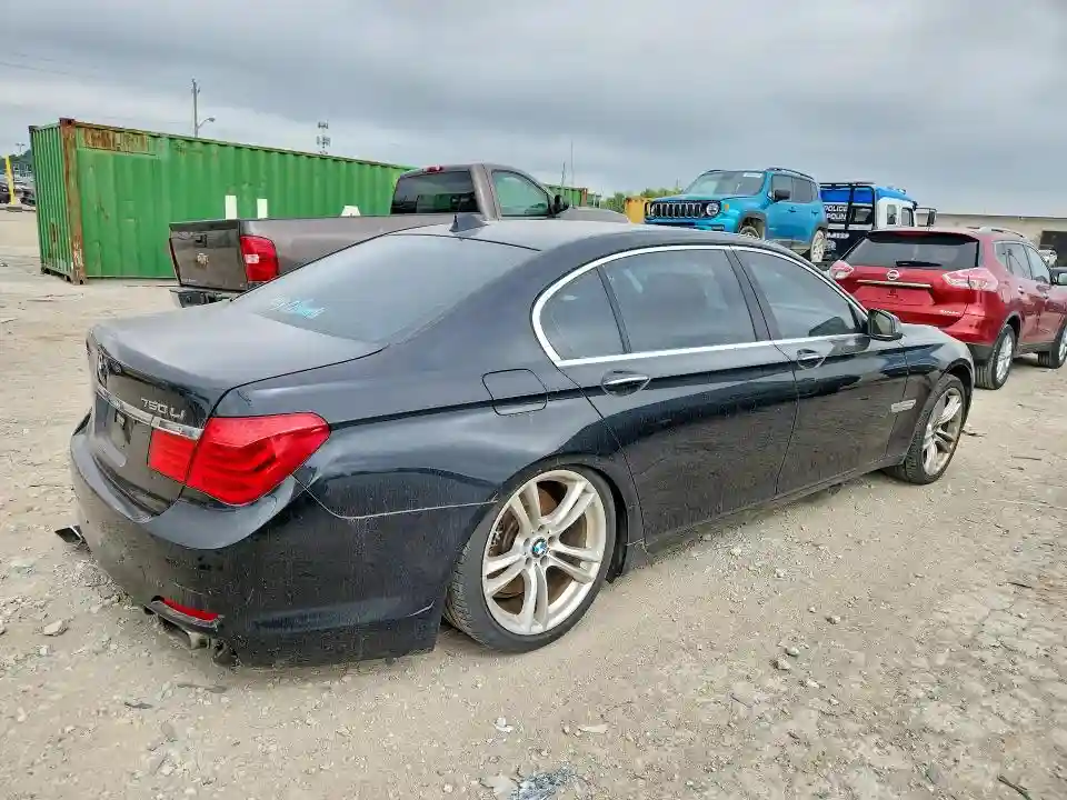 WBAKC8C57BC434422 2011 BMW 7 SERIES-2