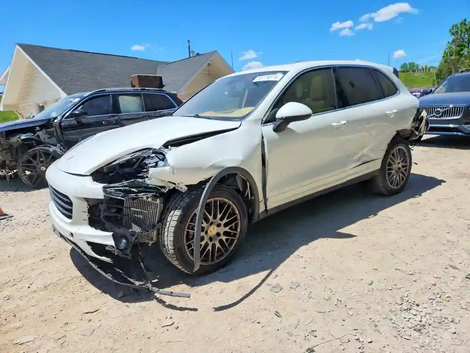 WP1AB2A22GLA95260 2016 PORSCHE CAYENNE-0
