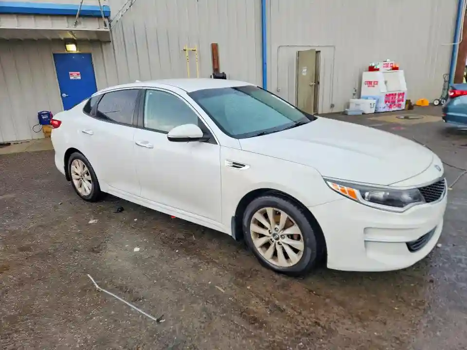 5XXGT4L3XJG259310 2018 KIA OPTIMA-3