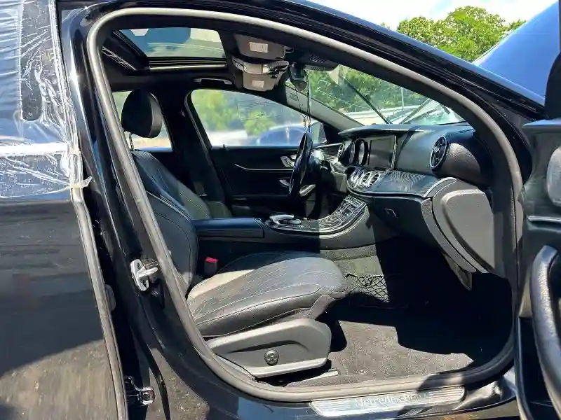WDDZF4KB5KA511475 2019 MERCEDES-BENZ E-CLASS-4