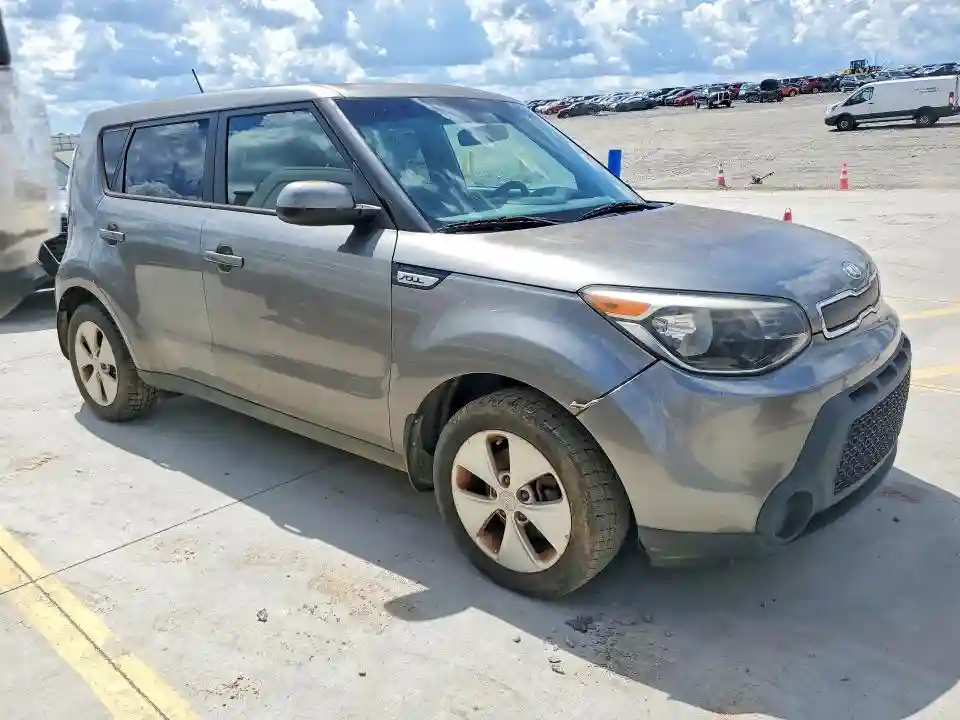 KNDJN2A22F7212447 2015 KIA SOUL BASE-3