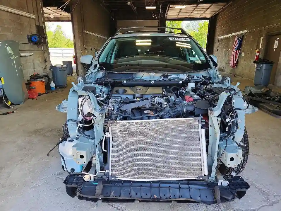 2T3P1RFV6MW226905 2021 TOYOTA RAV4-4