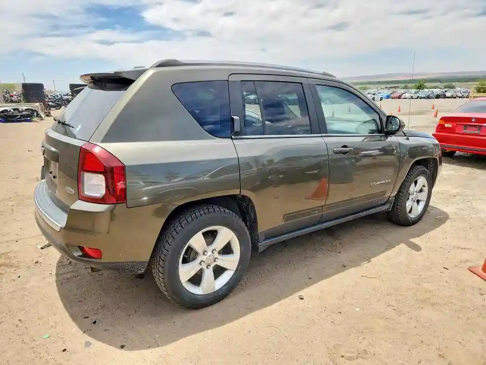 1C4NJCEA1FD191547 2015 JEEP COMPASS-2