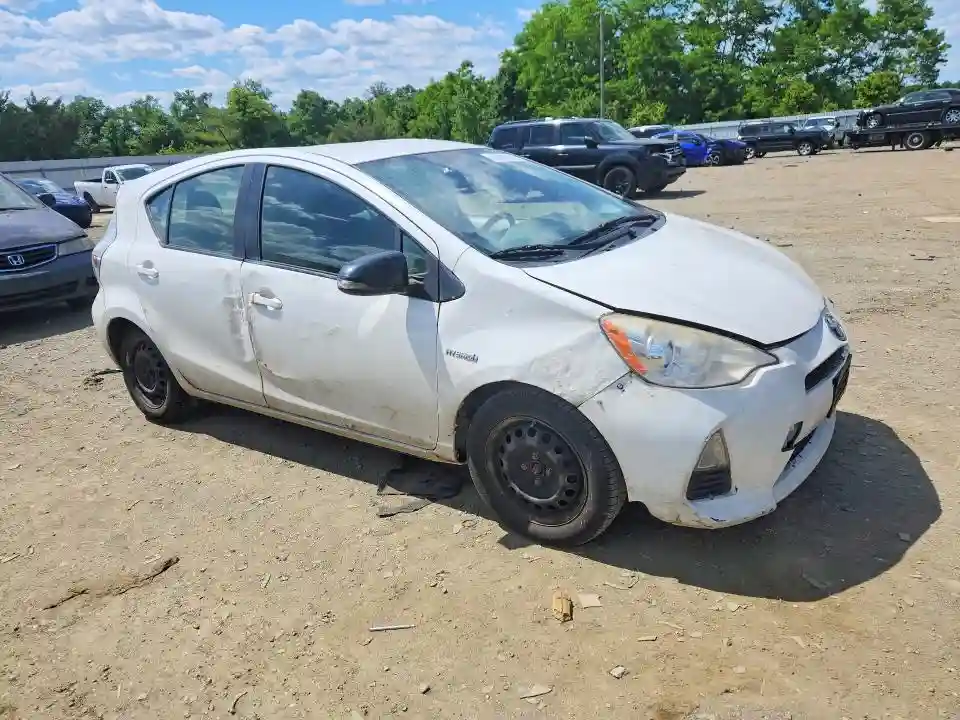 JTDKDTB31D1550572 2013 TOYOTA PRIUS-3