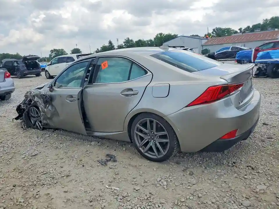 JTHC81D23J5032564 2018 LEXUS IS-1