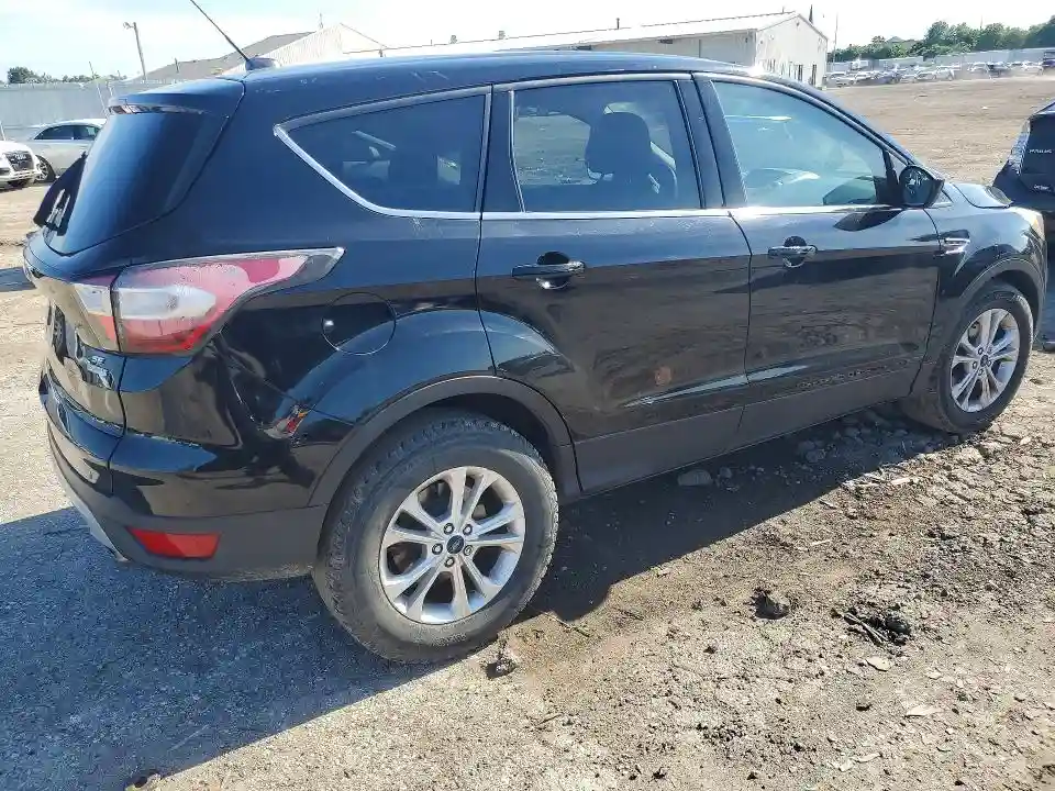 1FMCU0GD1HUA80340 2017 FORD ESCAPE-2