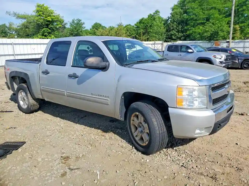 3GCPKSE31BG352560 2011 CHEVROLET SILVERADO-3