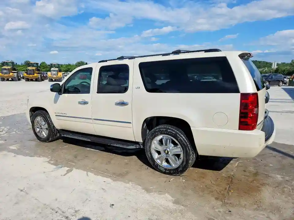 1GNUKKE3XAR159915 2010 CHEVROLET SUBURBAN-1