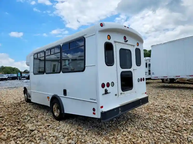 1FDFE4FS2HDC13978 2017 FORD ECONOLINE-2