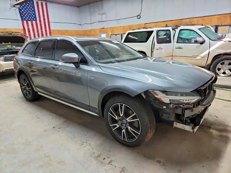 YV4A22NL5H1001662 2017 VOLVO V90-3