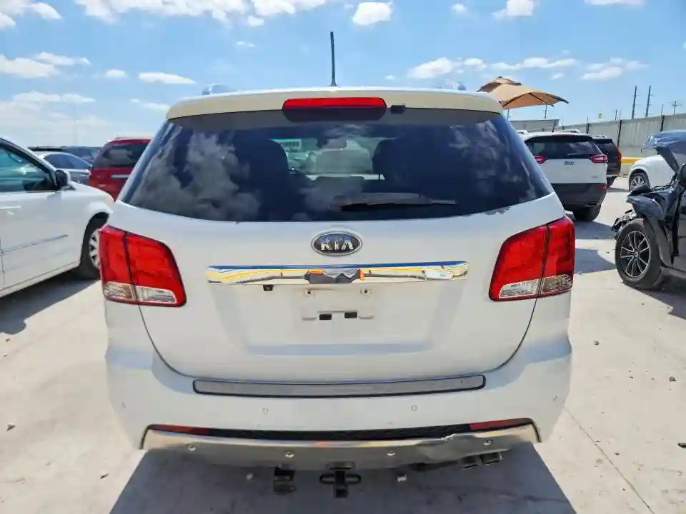 5XYKW4A20CG223040 2012 KIA SORENTO-5