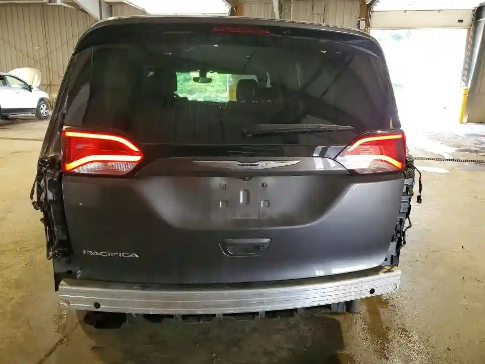 2C4RC1BG7KR588597 2019 CHRYSLER PACIFICA-5