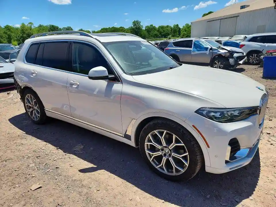 5UXCW2C51KL088426 2019 BMW X7-3