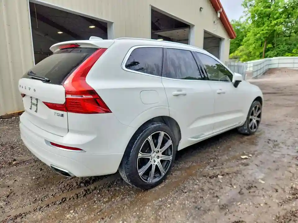 YV4102RL7J1091936 2018 VOLVO XC60-2
