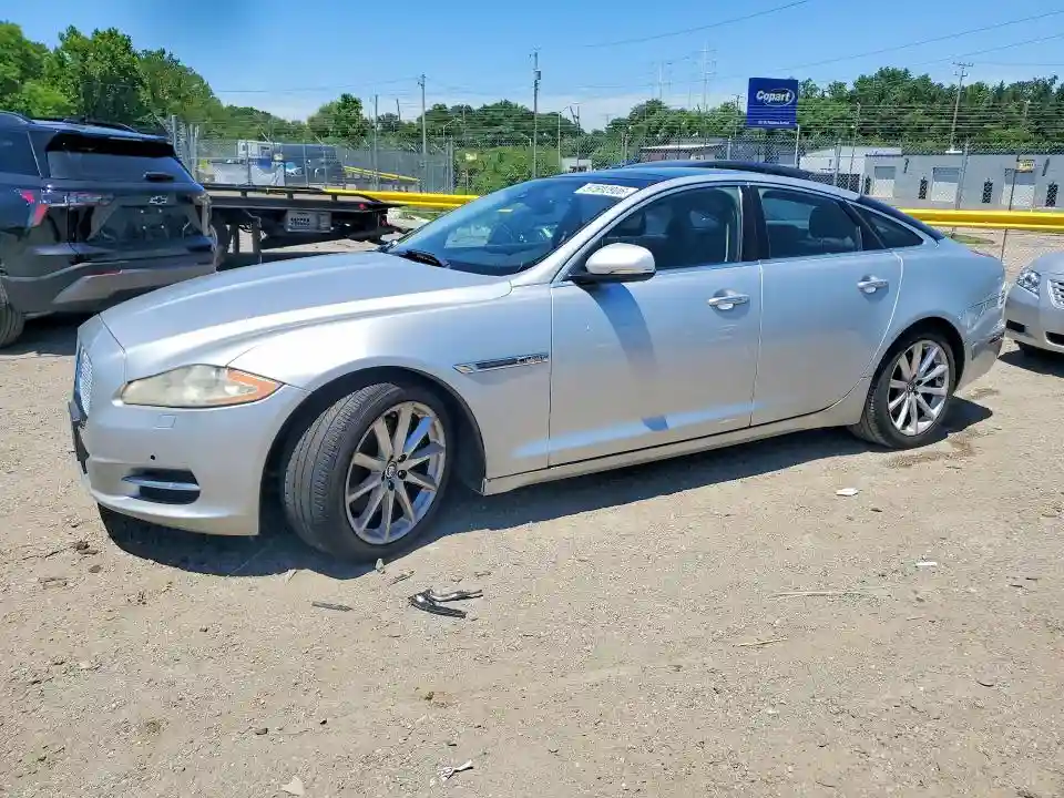 SAJWA1CB9CLV23502 2012 JAGUAR XJ-0