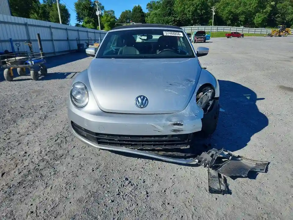 3VW507AT8GM805689 2016 VOLKSWAGEN BEETLE-4