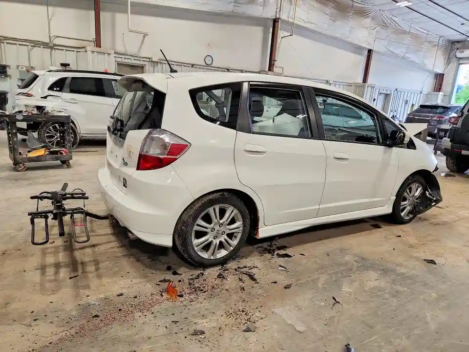 JHMGE8H40AC030944 2010 HONDA FIT-2