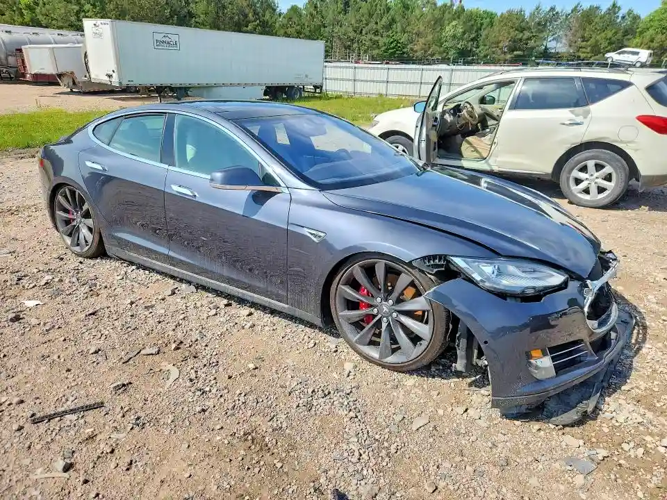 5YJSA4H27FFP78325 2015 TESLA MODEL S-3