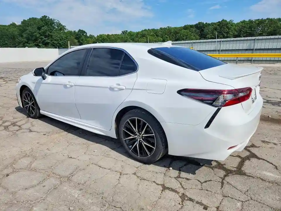 4T1G11AK3MU525906 2021 TOYOTA CAMRY-1