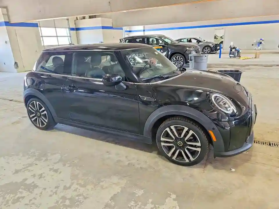 WMW13DJ04N2R01057 2022 MINI COOPER SE-3