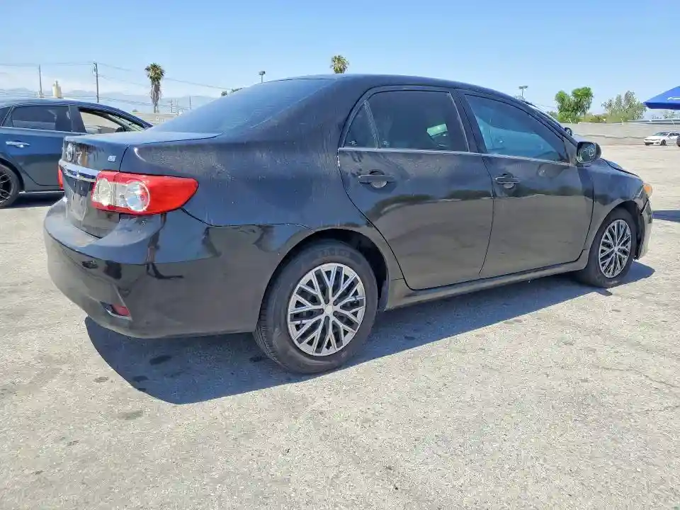5YFBU4EE3DP151287 2013 TOYOTA COROLLA-2